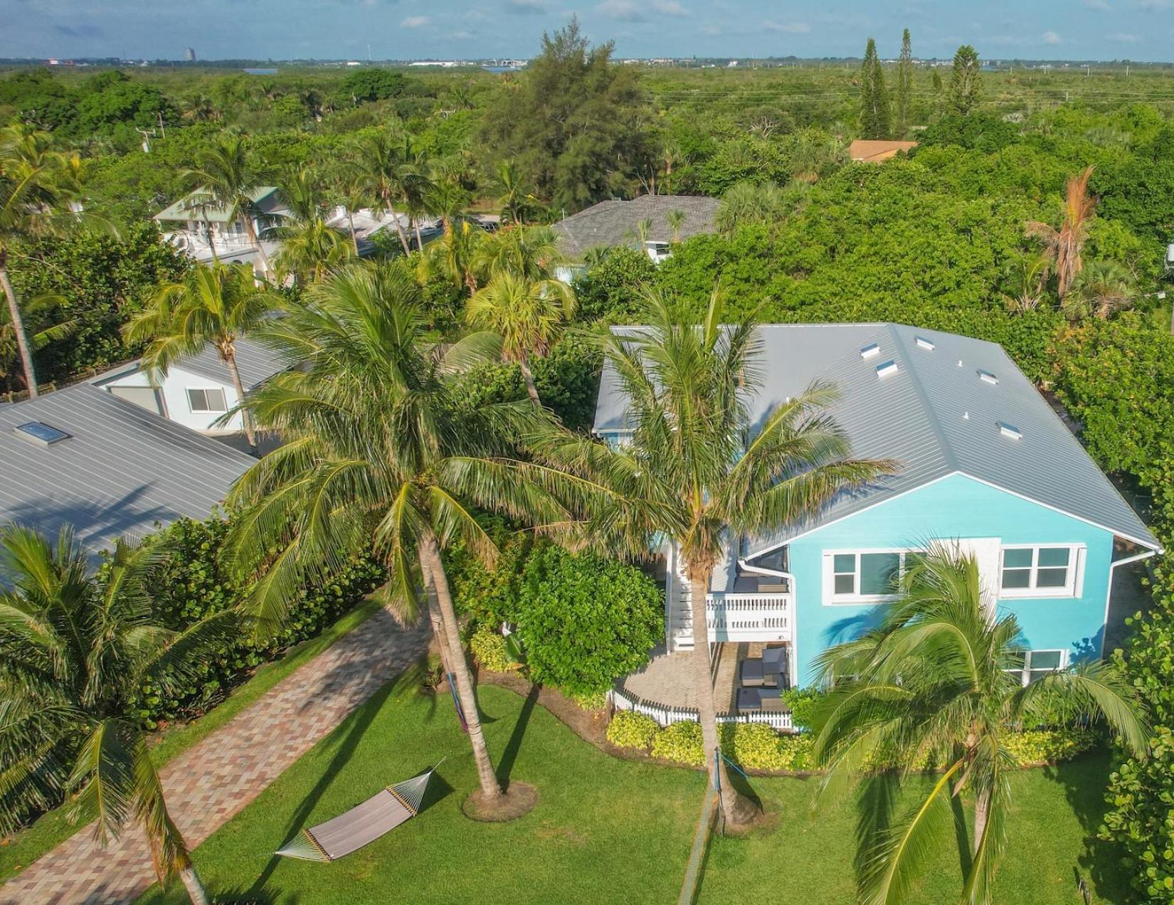 Sandy Shores - 2Br Beach Getaway And Surf Spot Fort Pierce Exterior foto
